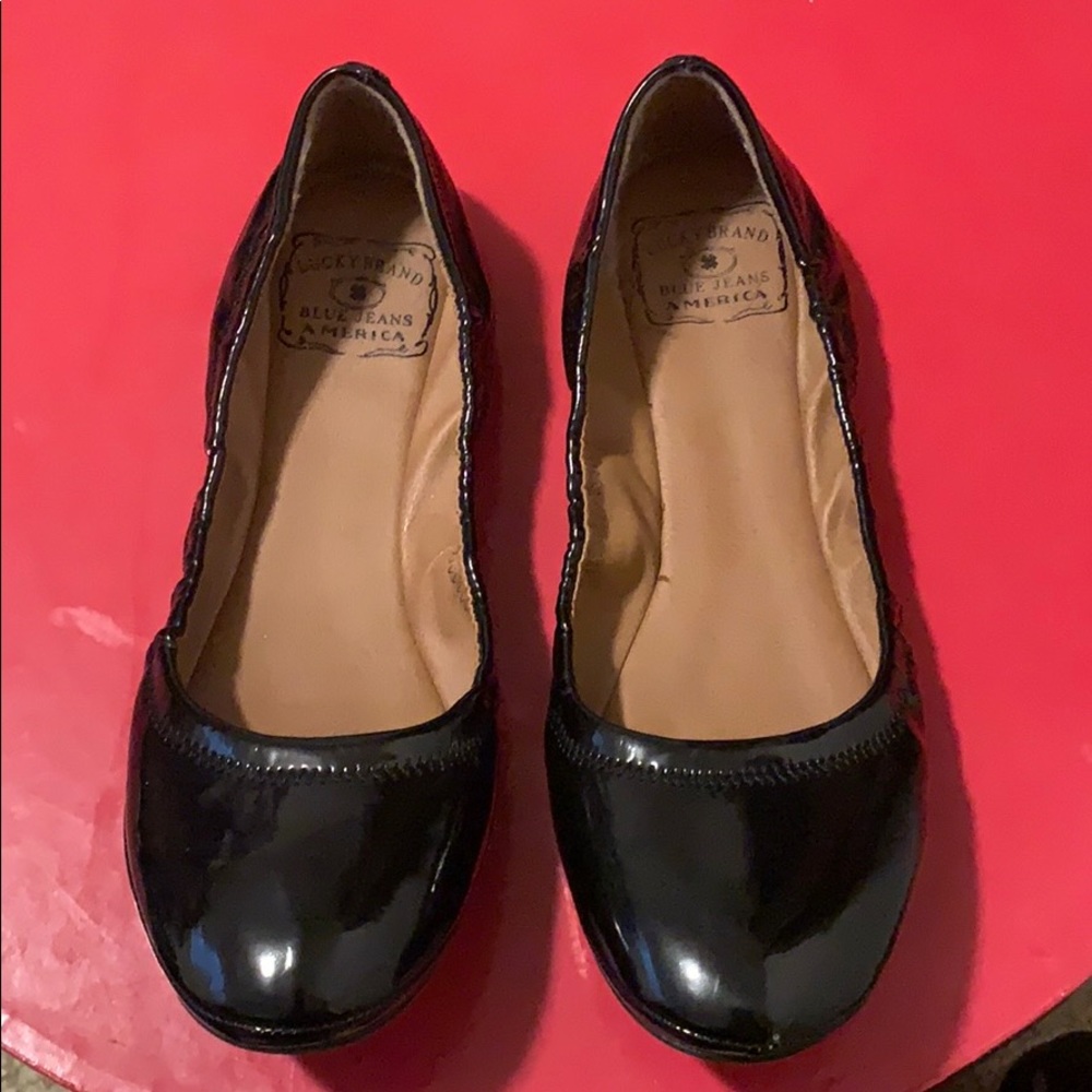 Lucky brand flats